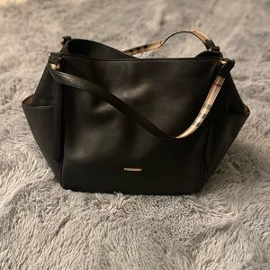 Burberry Purse & Dust bag